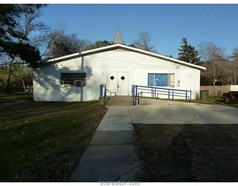 300 Waco St, Bryan, TX 77803 photo 2
