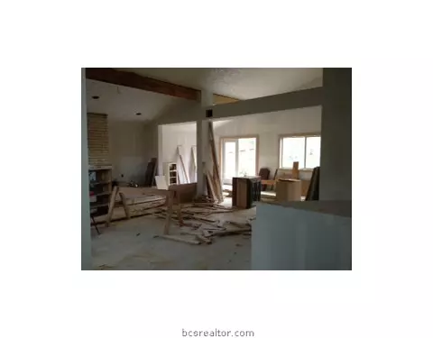 917 Park Ln, Bryan, TX 77802 photo 8
