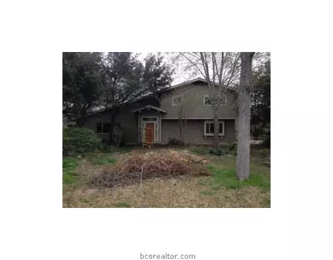 917 Park Ln, Bryan, TX 77802 photo 1