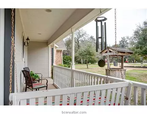 4579 Cliff Rd, Bryan, TX 77808 photo 5