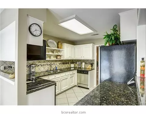 4579 Cliff Rd, Bryan, TX 77808 photo 11