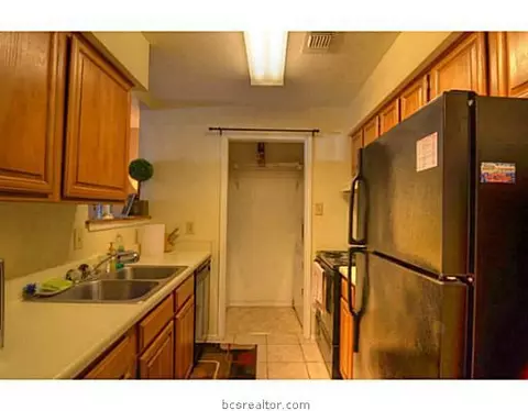 2100 Windsor Apt 20 Rd, College Station, TX 77802 photo 5