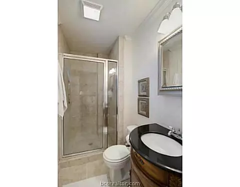 2313 Wayside Dr, Bryan, TX 77802 photo 9