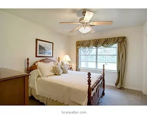 2313 Wayside Dr, Bryan, TX 77802 photo 11
