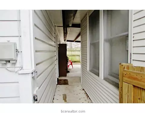 1109 E 25th St, Bryan, TX 77803 photo 5