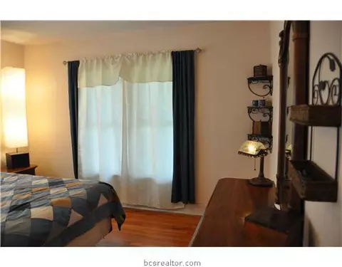 904 E 30th, Bryan, TX 77803 photo 5
