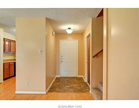 2811 Oakside Dr, Bryan, TX 77802 photo 12
