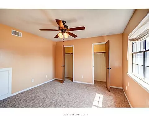 2811 Oakside Dr, Bryan, TX 77802 photo 17