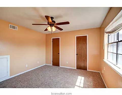 2811 Oakside Dr, Bryan, TX 77802 photo 18