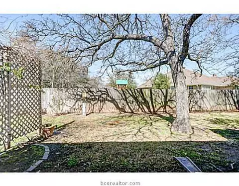2811 Oakside Dr, Bryan, TX 77802 photo 25