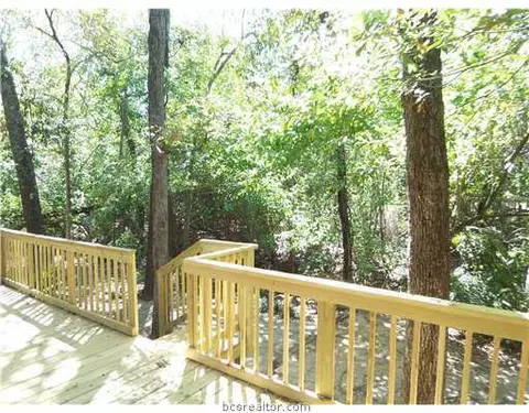 600 Cache Cove Ct # -B, Bryan, TX 77803 photo 2