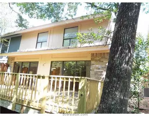 600 Cache Cove Ct # -B, Bryan, TX 77803 photo 3