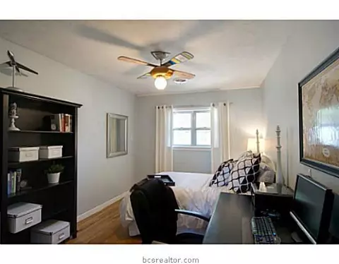 910 E North Ave N, Bryan, TX 77802 photo 10