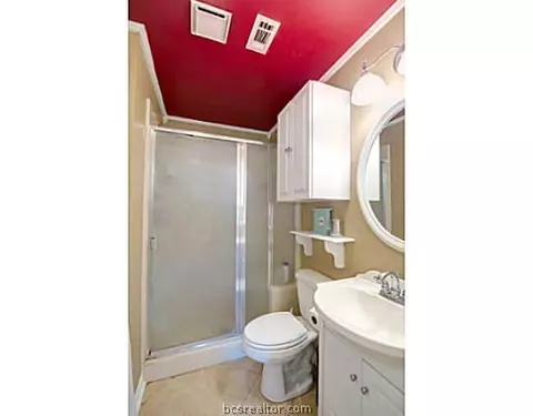 910 E North Ave N, Bryan, TX 77802 photo 8