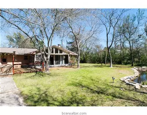 303 Brookside Dr, Bryan, TX 77801 photo 18