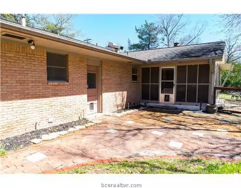 303 Brookside Dr, Bryan, TX 77801 photo 16