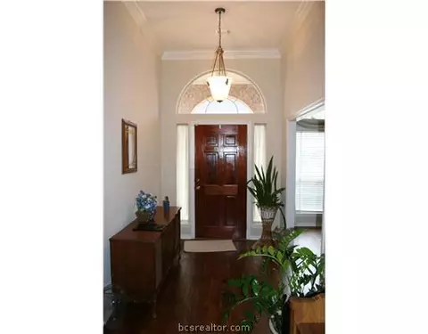 3704 Williams Trace Dr, Bryan, TX 77808 photo 10