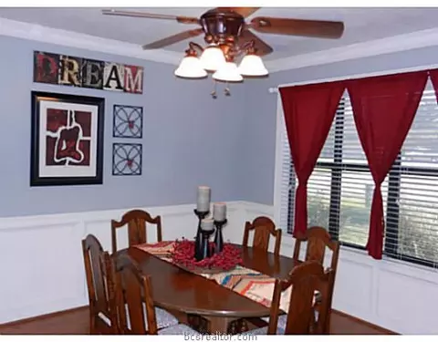 4113 Warwick Ln, Bryan, TX 77802 photo 3
