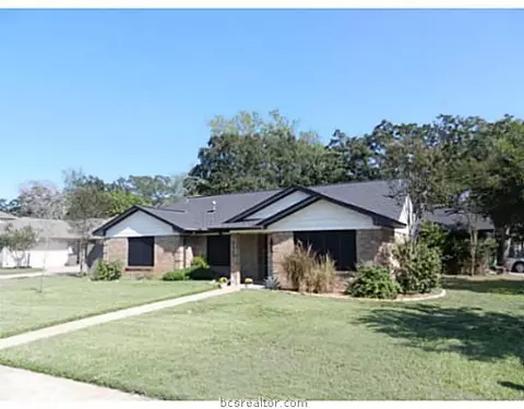 4113 Warwick Ln, Bryan, TX 77802 photo 2
