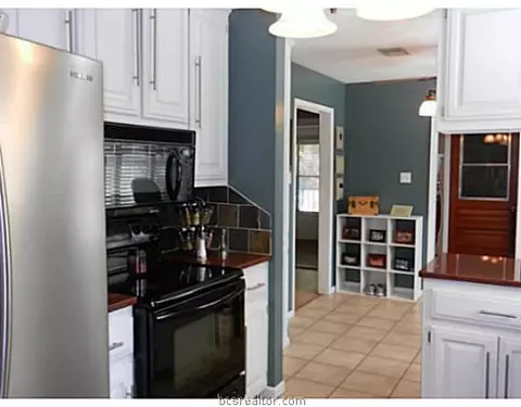 4113 Warwick Ln, Bryan, TX 77802 photo 10