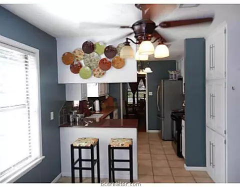 4113 Warwick Ln, Bryan, TX 77802 photo 9