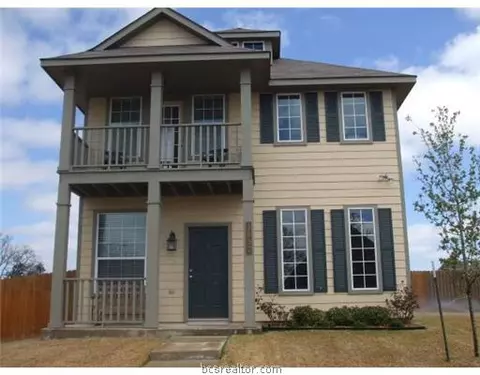 2032 Turning Leaf Dr, Bryan, TX 77807 photo 1