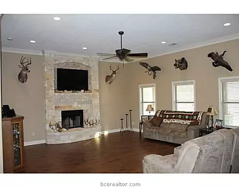 3098 Stonewood, Franklin, TX 77856 photo 6