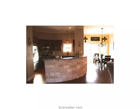 3098 Stonewood, Franklin, TX 77856 photo 4