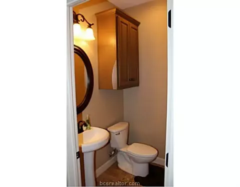 3098 Stonewood, Franklin, TX 77856 photo 8