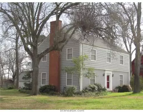 601 Texas St, Calvert, TX 77837 photo 1