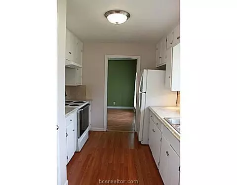409 Gilbert, Bryan, TX 77801 photo 5