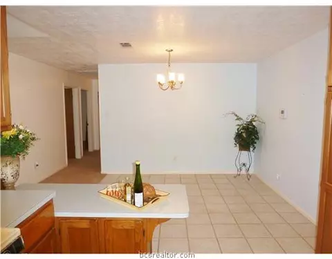 3901 Brighton Dr, Bryan, TX 77802 photo 10