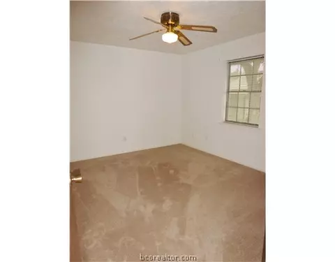 3901 Brighton Dr, Bryan, TX 77802 photo 15
