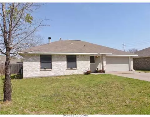 3901 Brighton Dr, Bryan, TX 77802 photo 1