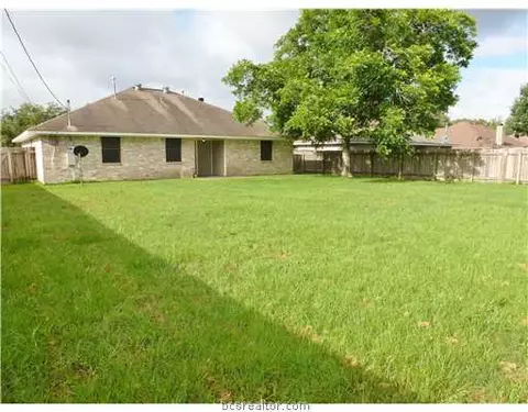 3901 Brighton Dr, Bryan, TX 77802 photo 22
