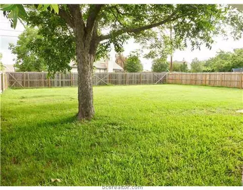3901 Brighton Dr, Bryan, TX 77802 photo 23