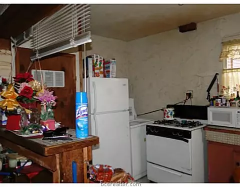 1010 E 28th St, Bryan, TX 77803 photo 8