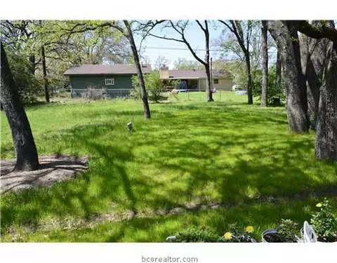 412 Tee Dr, Bryan, TX 77801 photo 13