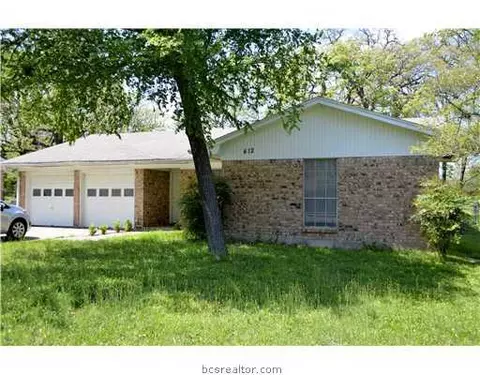412 Tee Dr, Bryan, TX 77801 photo 1