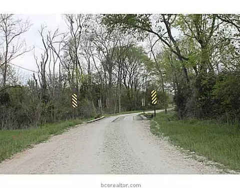 13080 S Fork Ln, Iola, TX 77861 photo 4