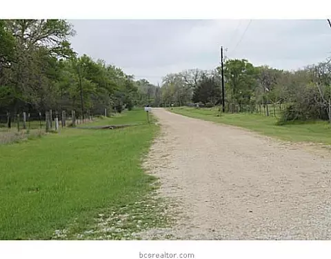 13080 S Fork Ln, Iola, TX 77861 photo 5