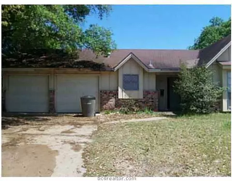 2211 Truman St, Bryan, TX 77801 photo 1