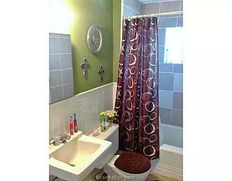 408 Oak St, Bryan, TX 77801 photo 12