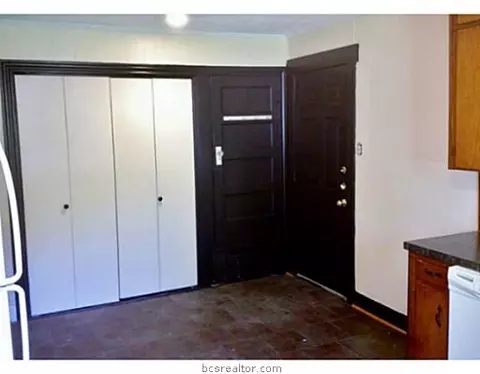 408 Oak St, Bryan, TX 77801 photo 9
