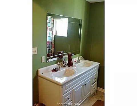 408 Oak St, Bryan, TX 77801 photo 11