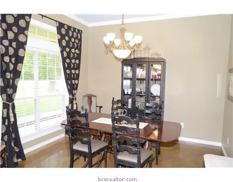 6572 Castenson Rd, Bryan, TX 77808 photo 4