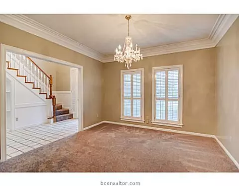 4740 Renwick Dr, Bryan, TX 77802 photo 9