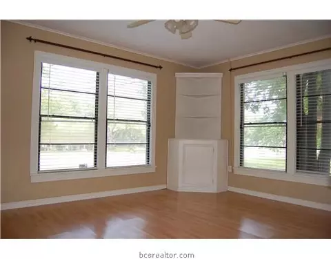 1011 East 29th St, Bryan, TX 77803 photo 5