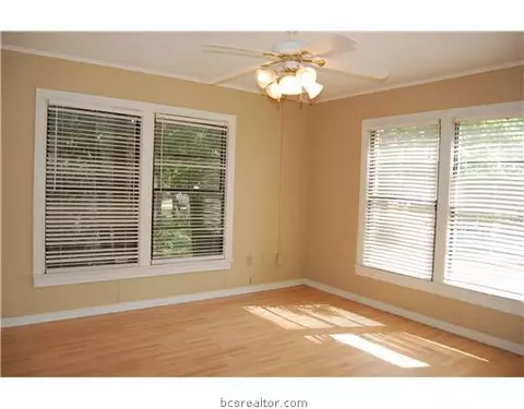 1011 East 29th St, Bryan, TX 77803 photo 6