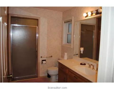 3606 Brighton Dr, Bryan, TX 77802 photo 5